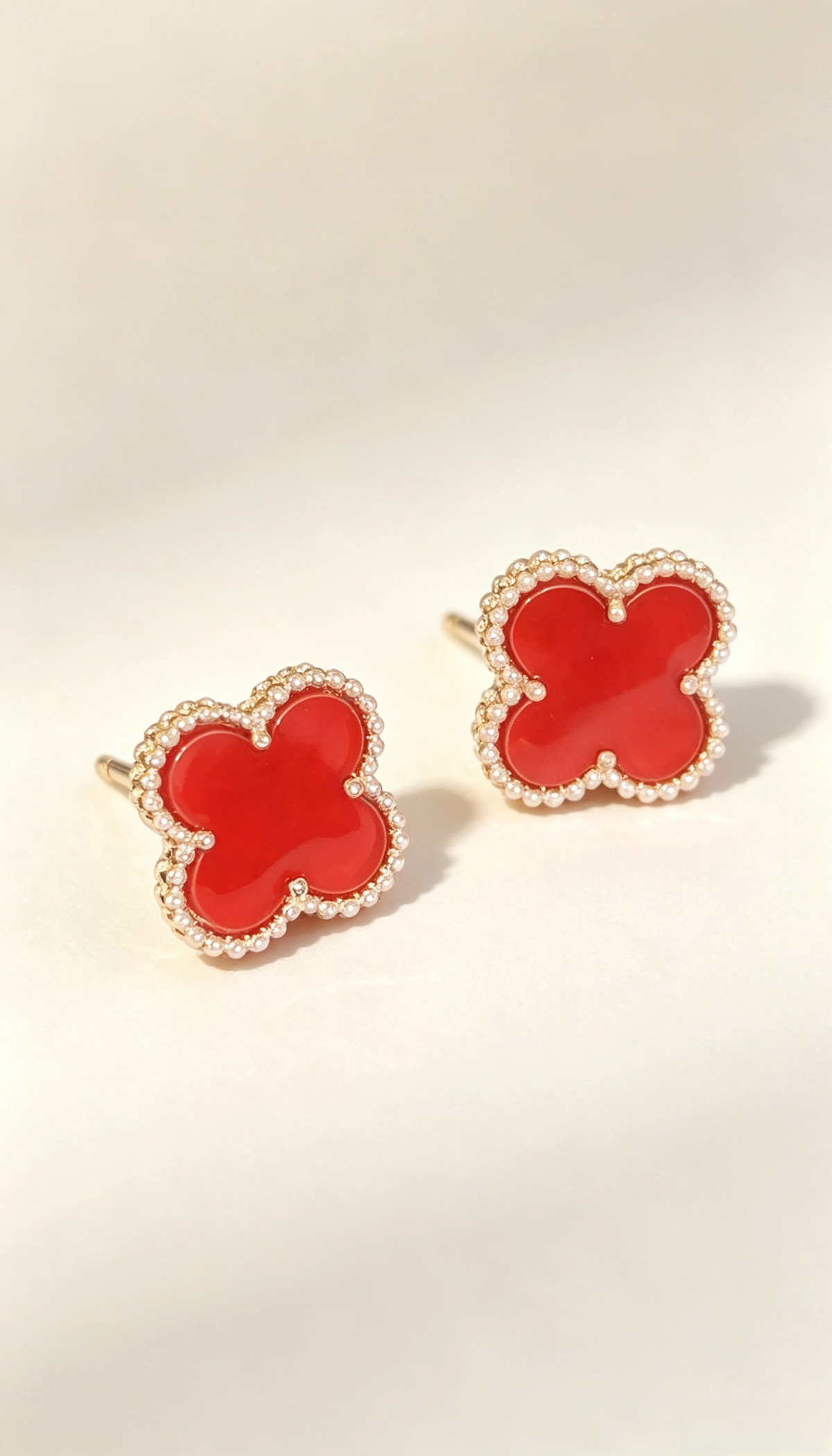 SSC844 Red Agate & 925 Sterling Silver Clover Stud Earrings