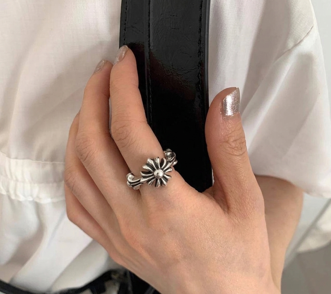 SSE1134 925 Sterling Silver Floral Open Ring with Textured Band