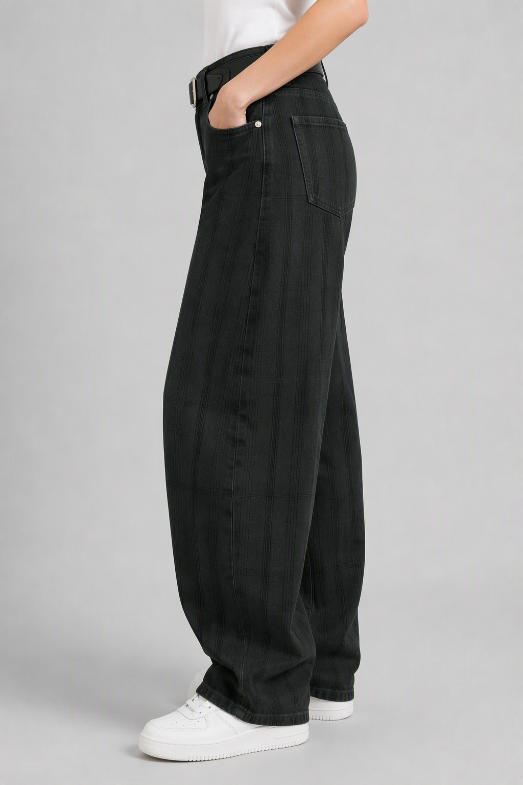 Model side view — Plaid Curved Jeans in Dark Green (Style QY88333)